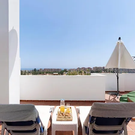Townhouse With 3 Bedrooms And Sea Views From The Roof Terrace Дом отдыха