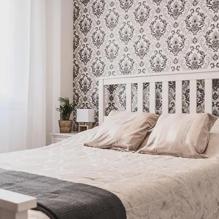 Hébergement de vacances Townhouse With 3 Bedrooms And Sea Views From The Roof Terrace