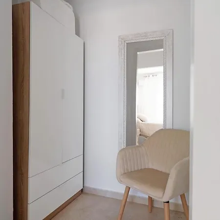 Semesterbostad Townhouse With 3 Bedrooms And Sea Views From The Roof Terrace